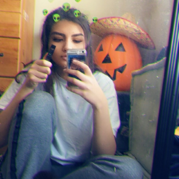 Meet your Posher, Macky - Picture 1 of 1